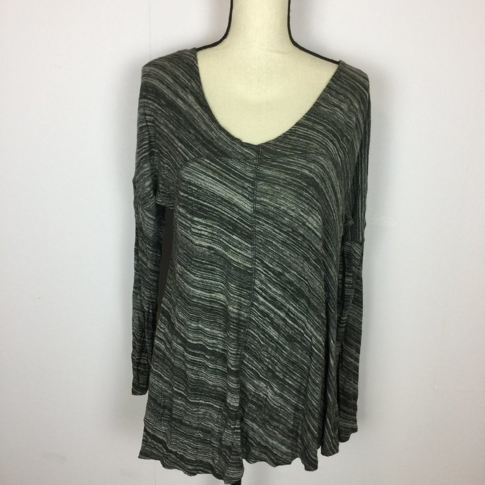 Cynthia Rowley Swing Pullover Sweater M Gray White Dolman Sleeve V-Neck